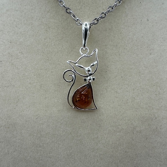 Adorable Silver Cat Pendant Necklace with Amber Accent - Picture 1 of 7